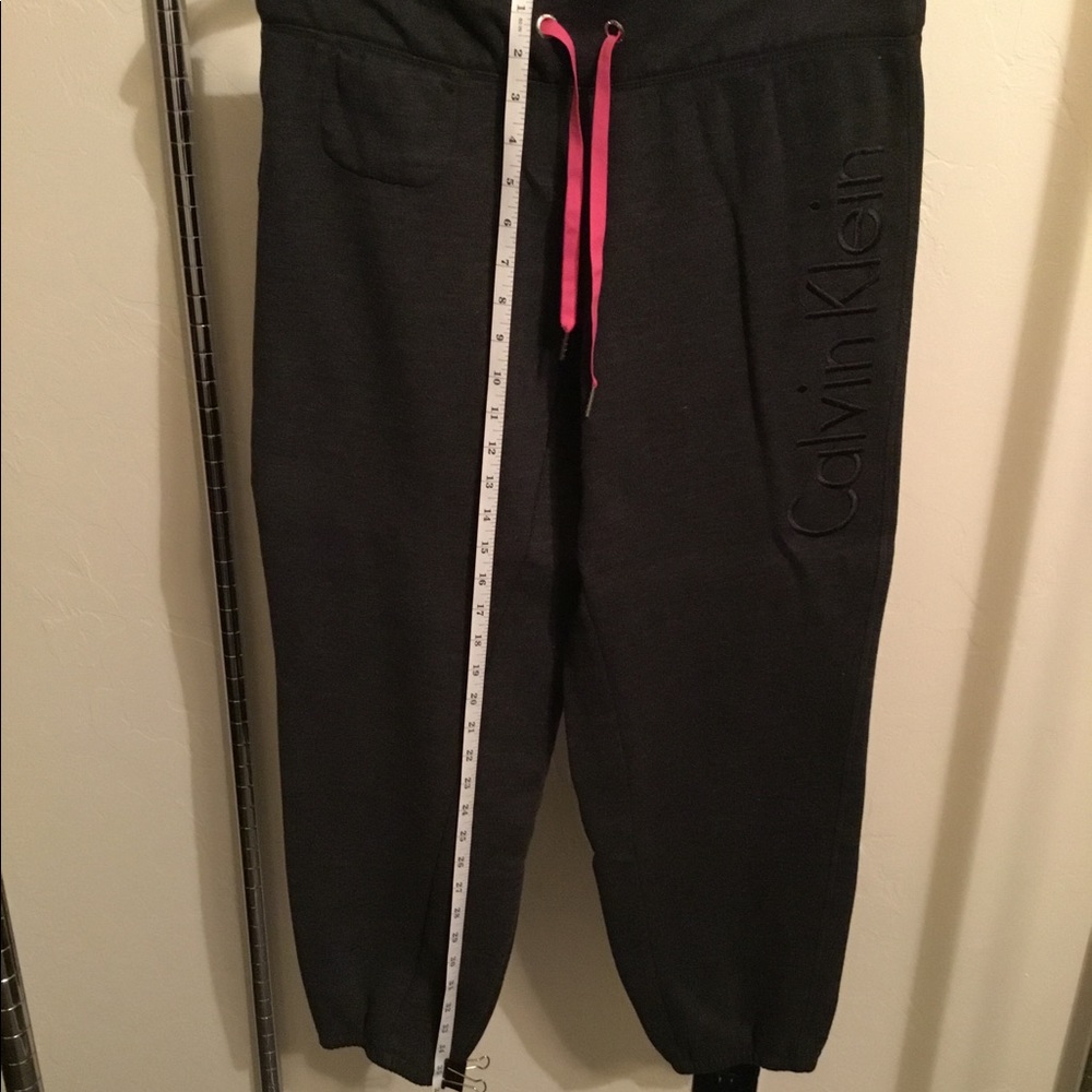 Calvin Klein cropped lounge pants